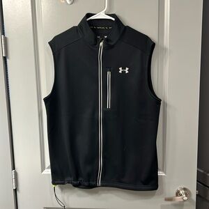 Under Armour men’s large vest.